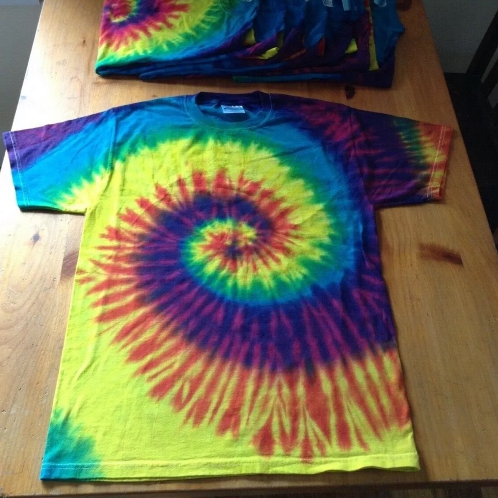 Cool Unisex Multicolored Tie Dye T-shirt! 😊